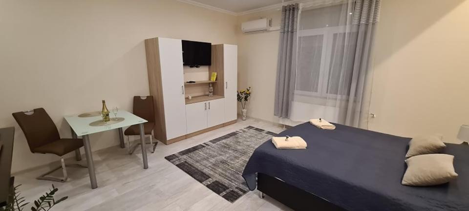 Rózsa Apartmanház Szeged Exterior foto