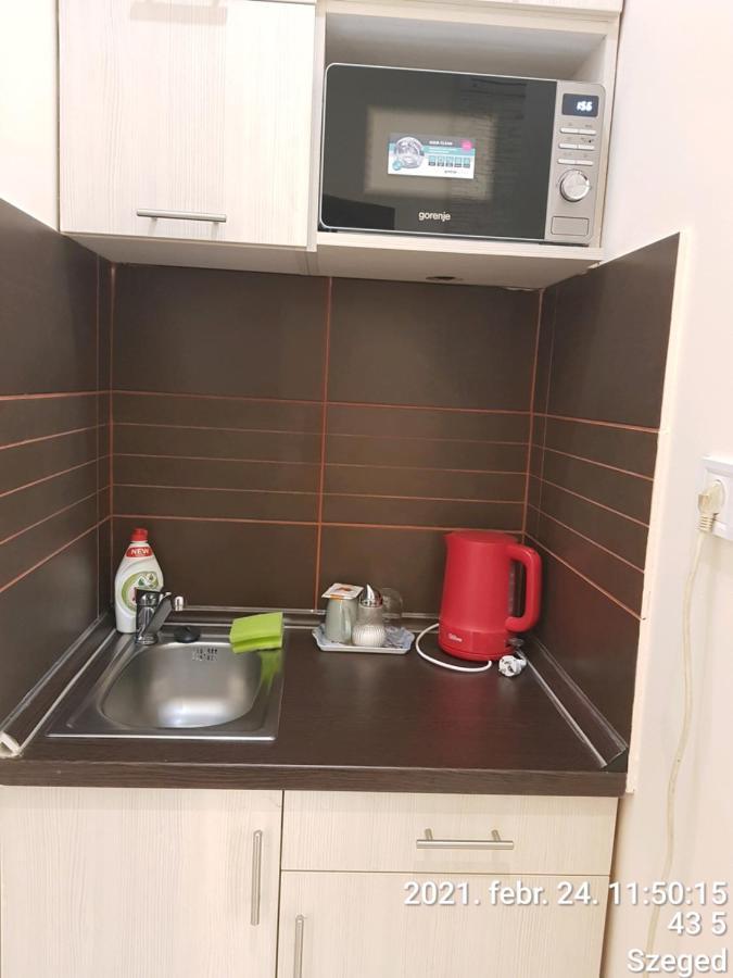 Rózsa Apartmanház Szeged Exterior foto